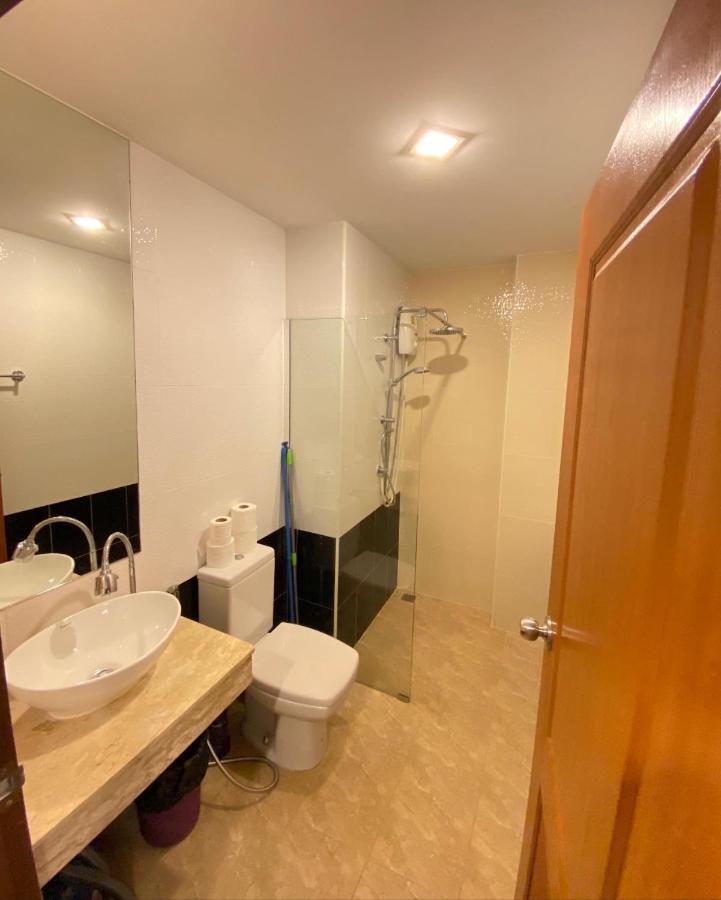 Trio Gems Condo Pattaya, Thailand Jomtien Beach Esterno foto