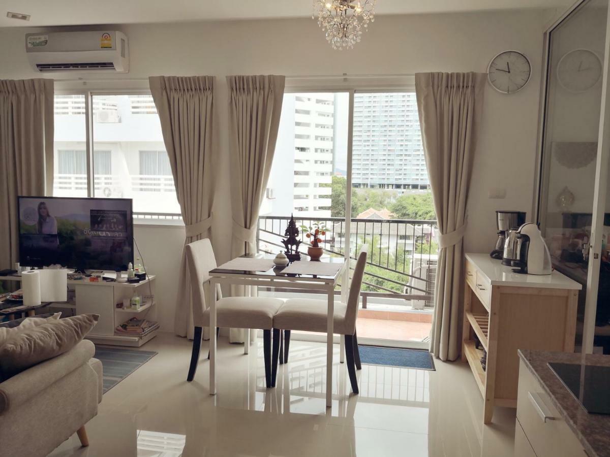 Trio Gems Condo Pattaya, Thailand Jomtien Beach Esterno foto